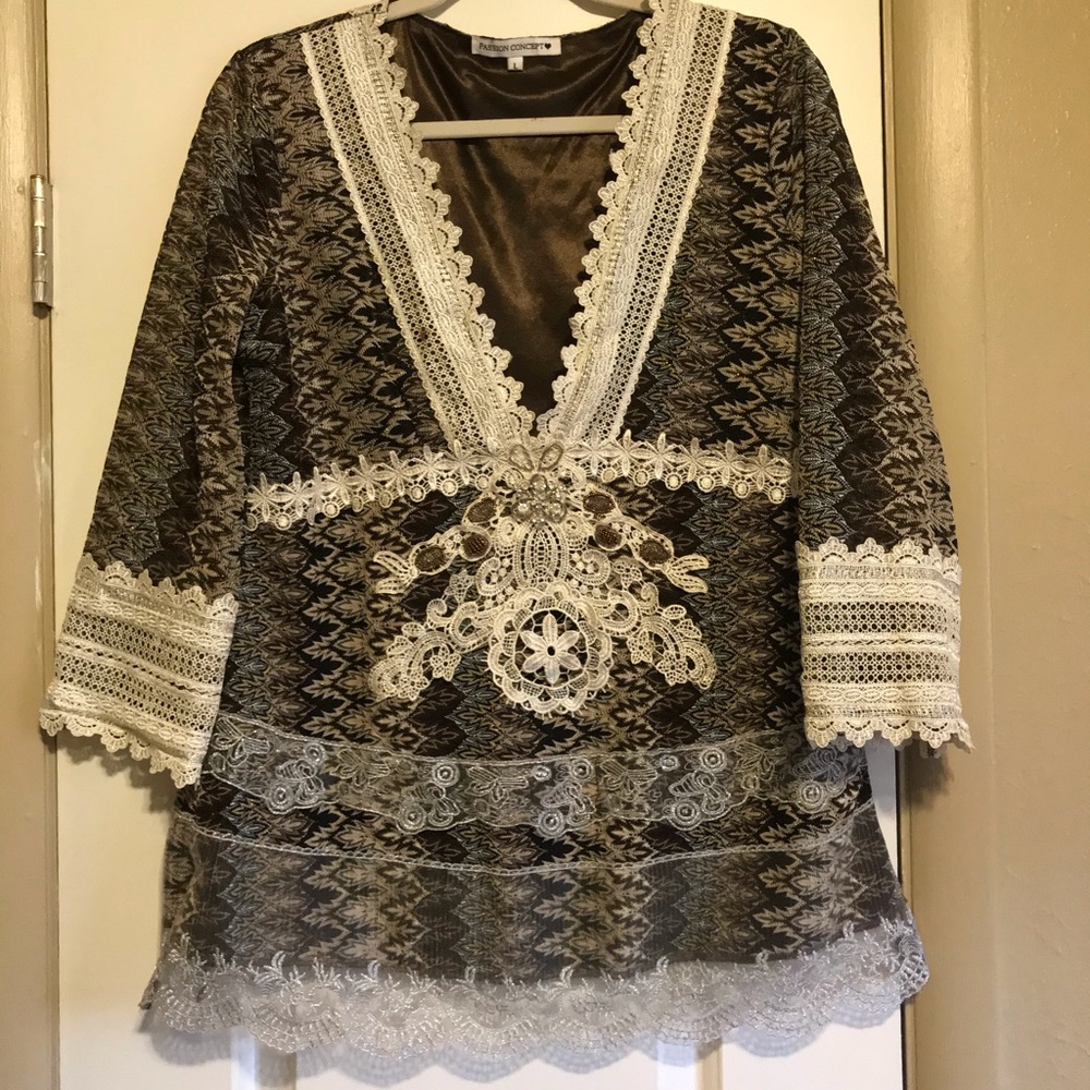 Passion Concept Pullover Blouse Size L